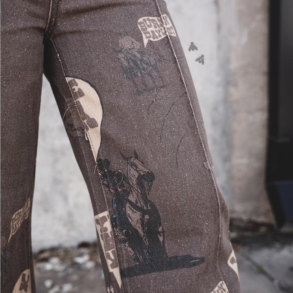 High Rise Brown Jeans - Picture 3 of 4
